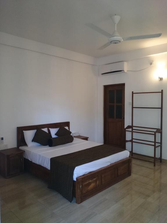 Isanka Lion Lodge Sigiriya Eksteriør billede